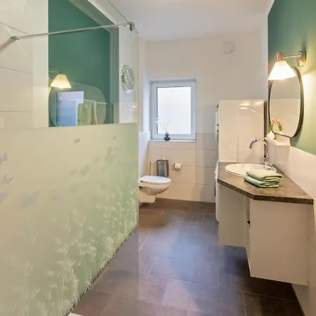 Traum 2 Apartment *
